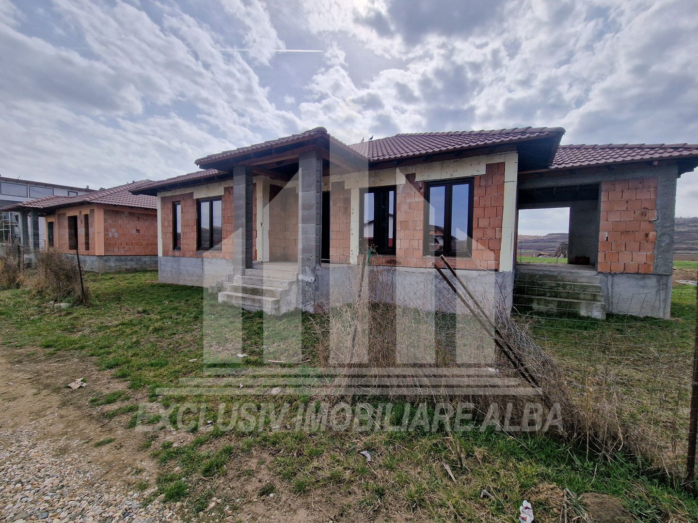 Casa de vazare in Sard, finisata la cheie - Poză 7