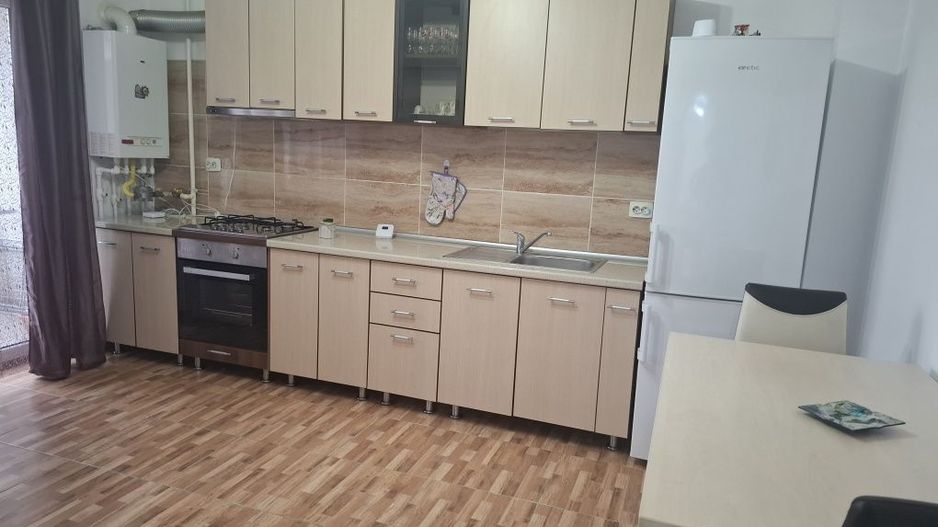 Apartament 2 camere de închiriat Apărătorii Patriei - Poză 2
