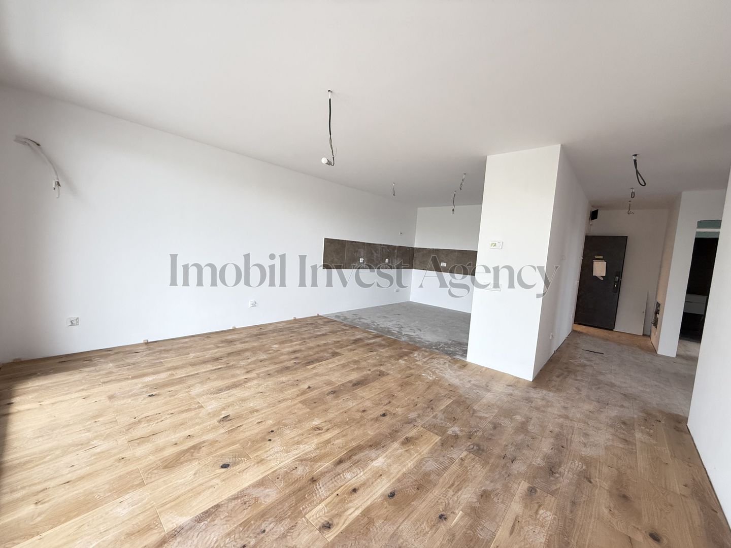 Apartament 3 camere de vanzare Pipera in bloc cu vedere la lac - Poză 2
