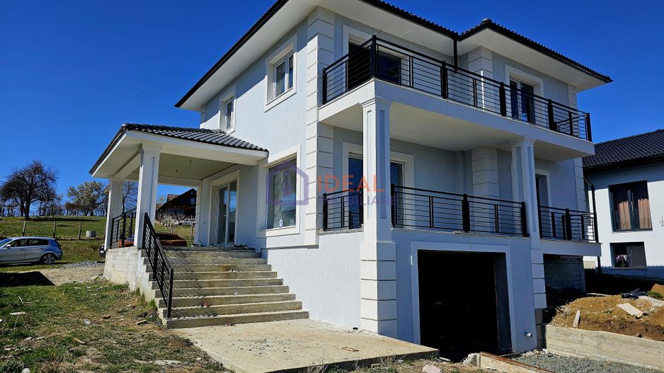 Vila Moderna cu 4 camere si 600 mp de curte, in Tocile - Poză 1