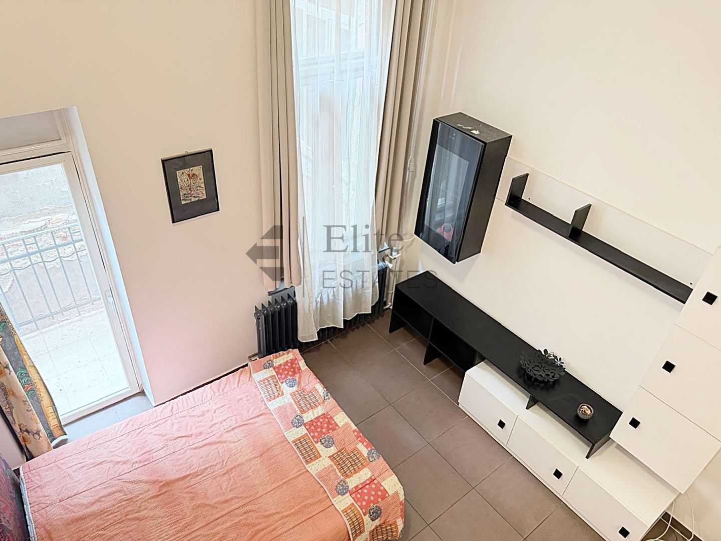 Apartament ultracentral cu 2 camere | Palatul Apollo Oradea - Poză 5
