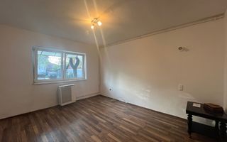 Garsoniera de vanzare, zona centrala - Poză 2