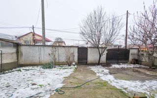 Casă spațioasă de vânzare – Strada Republicii nr. 105, Dragomirești - Poză 33
