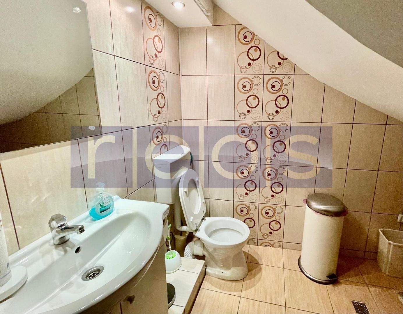 VANZARE VILA ELEGANTA BANU MANTA PIATA VICTORIEI 170MP 5 CAMERE 3 BAI - Poză 9