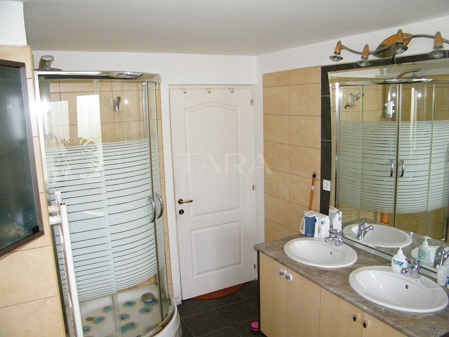 Apartament de 3 camere, Baciu - Poză 9