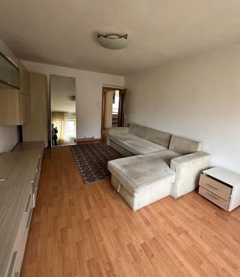 Apartament 2 camere, zona Lunei , etaj intermediar, centrala - Poză 7