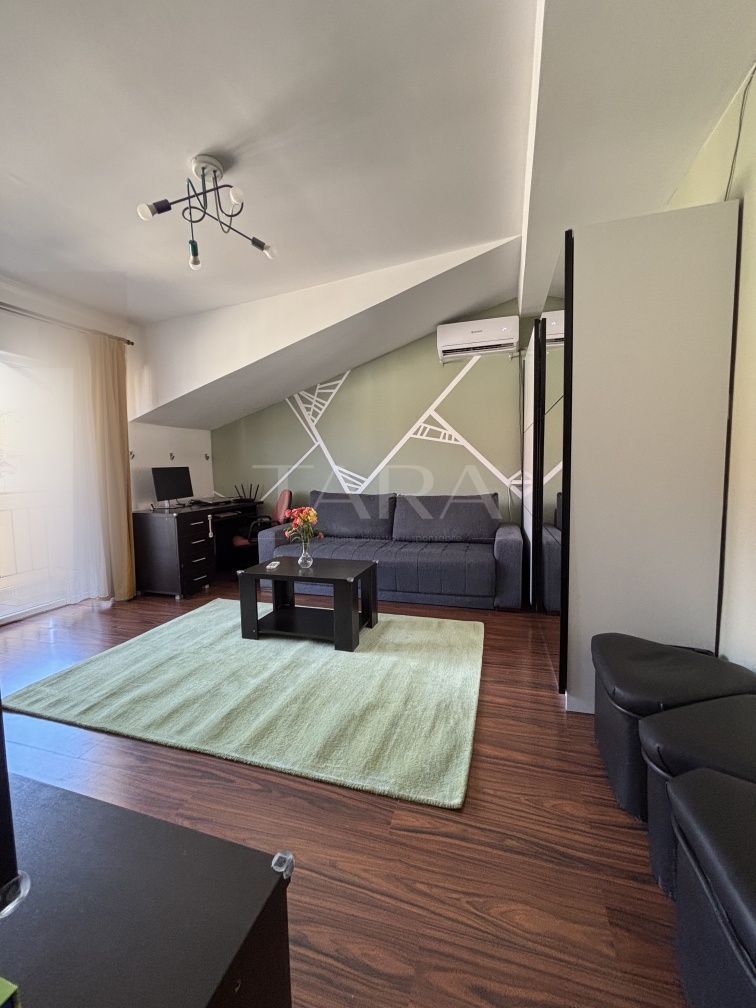 Apartament cu 2 camere, 48 mp utili, balcon și parcare. - Poză 2