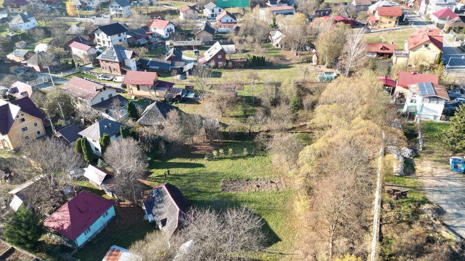 Casă de lemn, cu teren în Borșa - Poză 22