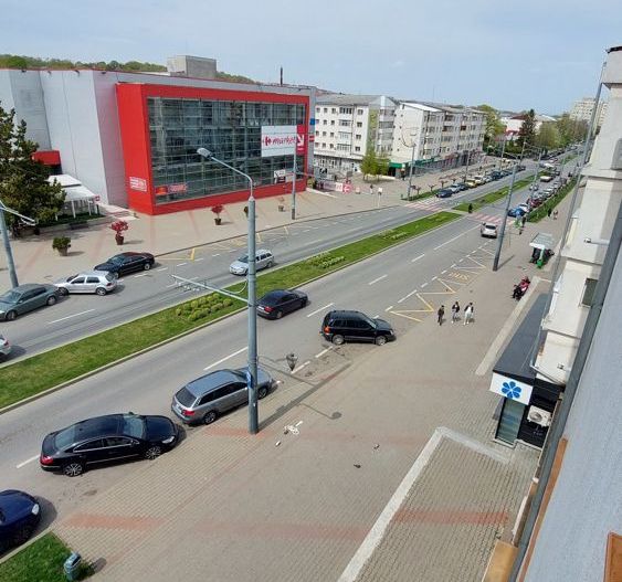 Apartament 2 camere, etaj 4,  Ultracentral; - Poză 1