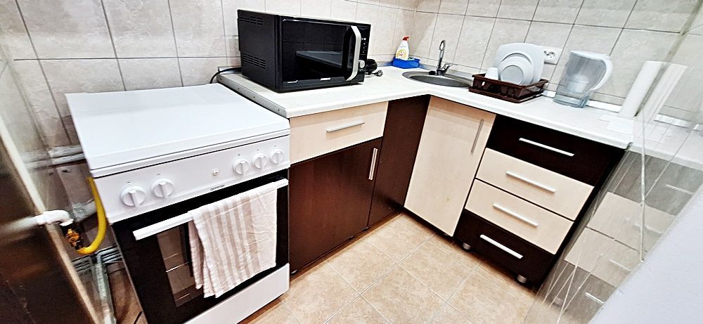 Zona Astra, str. Traian garsoniera mobilata, etaj 3, pret 63000 euro - Poză 6