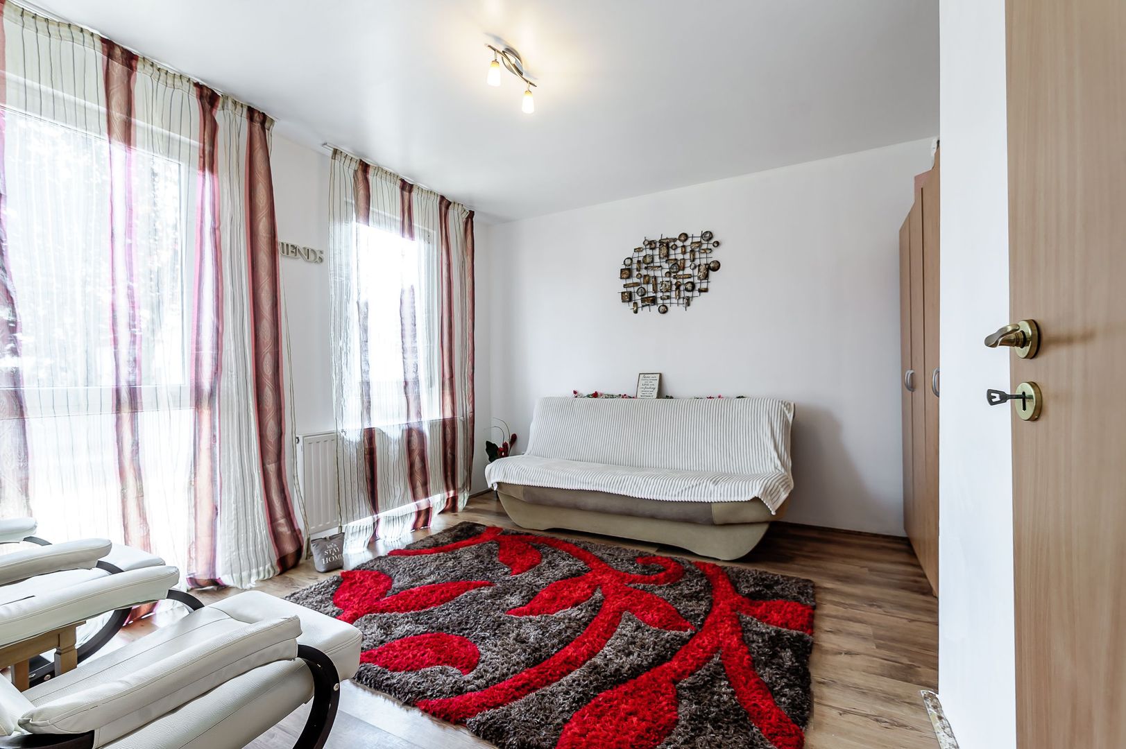 Casă 2008 - 6 camere - teren 1440 mp - Zadareni, Arad - COMISION 0% - Poză 3