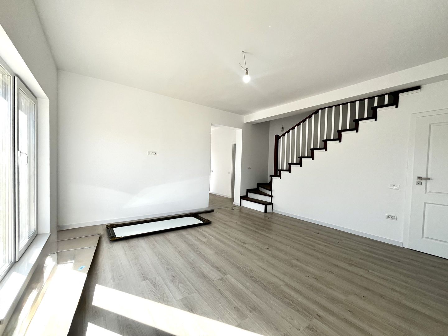 Duplex modern, separat prin camera tehnica, in Ghiroda - zona Primărie - Poză 2