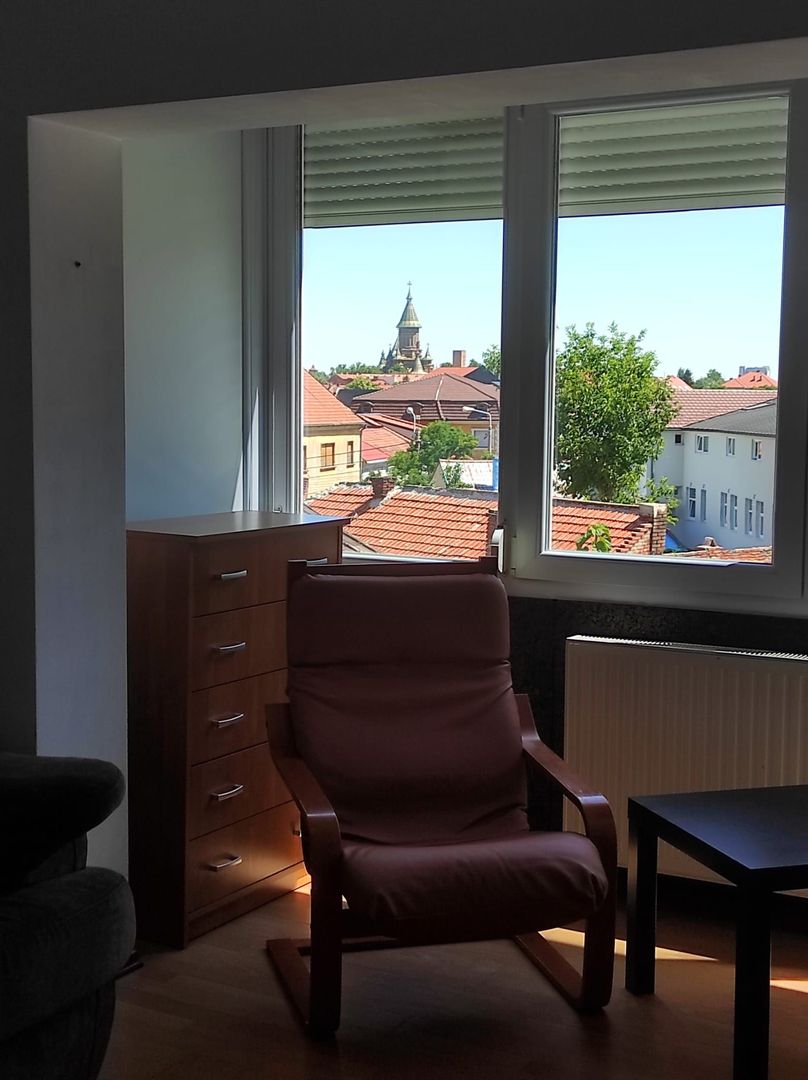 Odobescu | 2 Camere | Decomandat | Centrala Proprie. - Poză 1