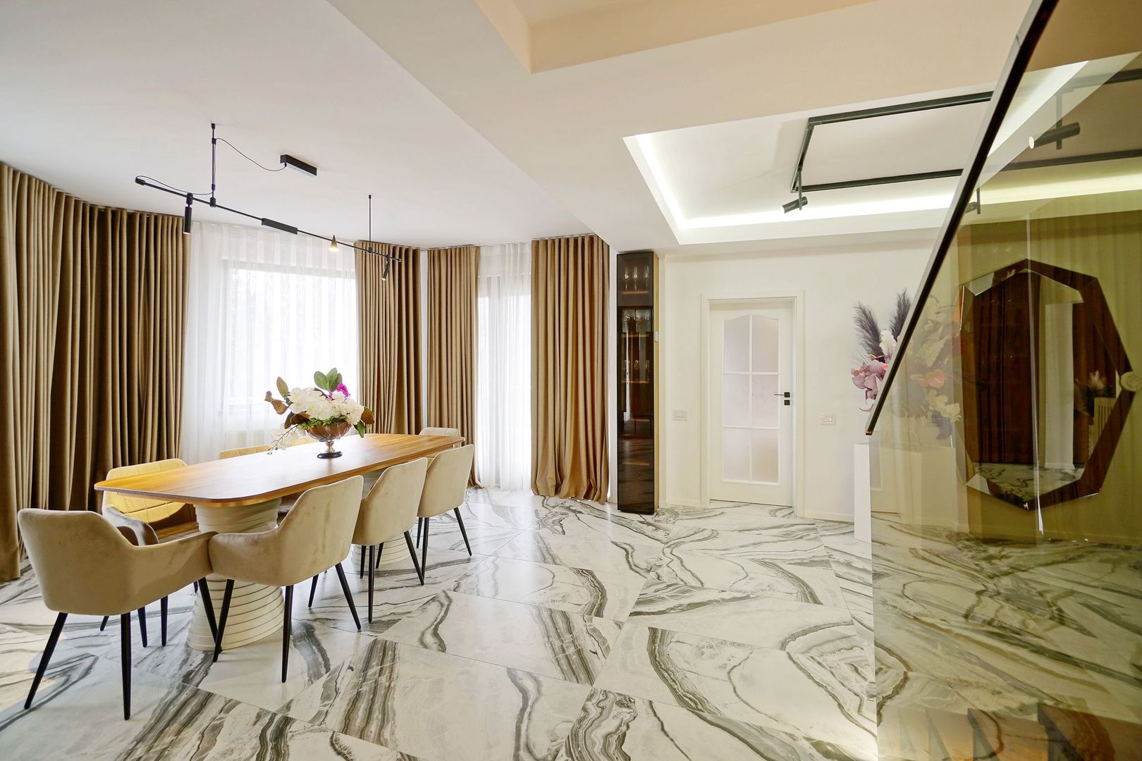 👉 Vilă spectaculoasă pe lac – Ghermănești | 573 mp | Terasă, ponton, - Poză 11