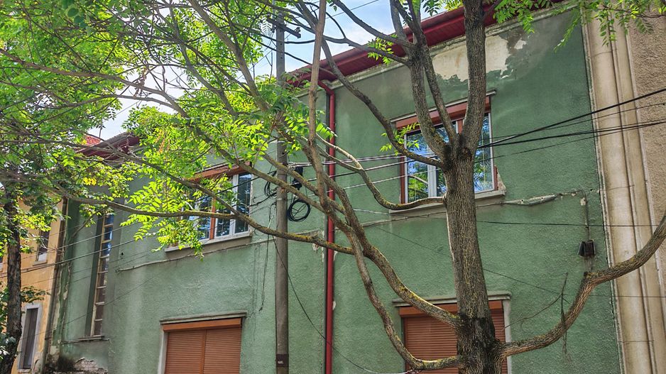 De închiriat – Casă 300 mp în Centru, ideală pt birouri, clinică sau grădinita - Poză 1