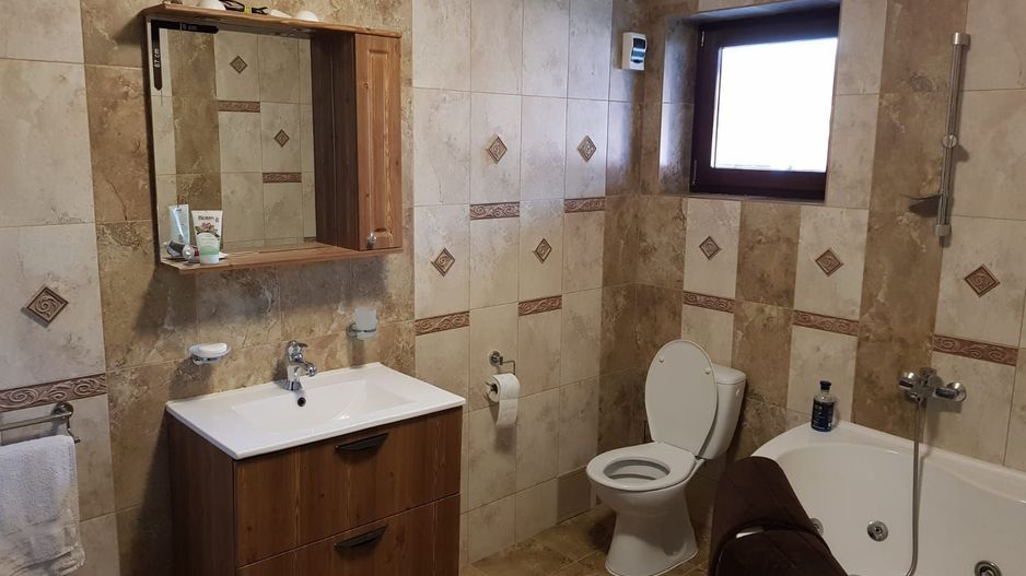 Refugiu la munte - casă cu 3070 mp teren și vedere spre Vârful Rânca - Poză 31