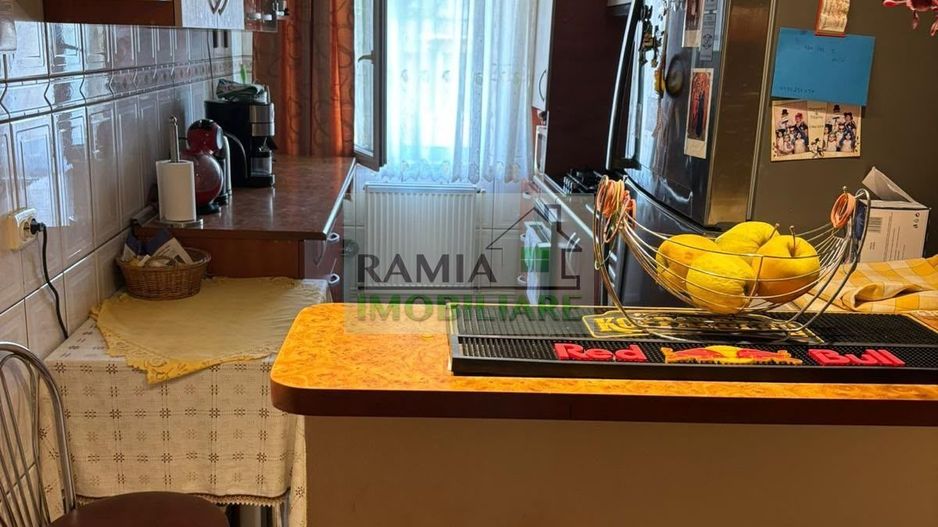 Apartament 3 camere decomandat, 67 mp, 2 băi, Balcon, beci - Poză 7