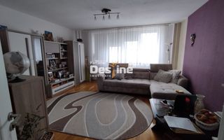 Apartament de vânzare 2 camere, decomandat, zona ultra centrală, semi / mobilat - Poză 1