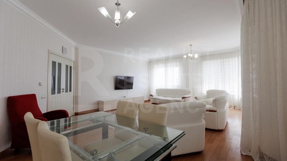 Chirie, apartament, 4 camere, str. Bucureşti, Centru - Poză 11