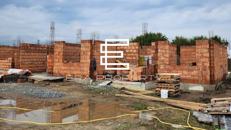 Case pe un singur nivel teren 479 mp cu panouri solare – Cristian/Sibiu - Poză 5