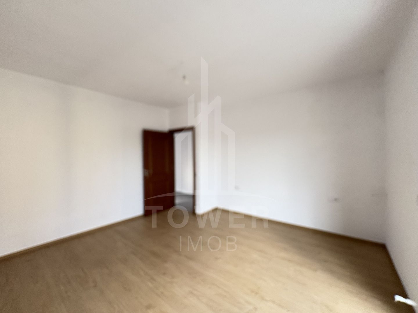 Apartament la casă cu curte – zonă liniștită, strada Zăvoi - Poză 7