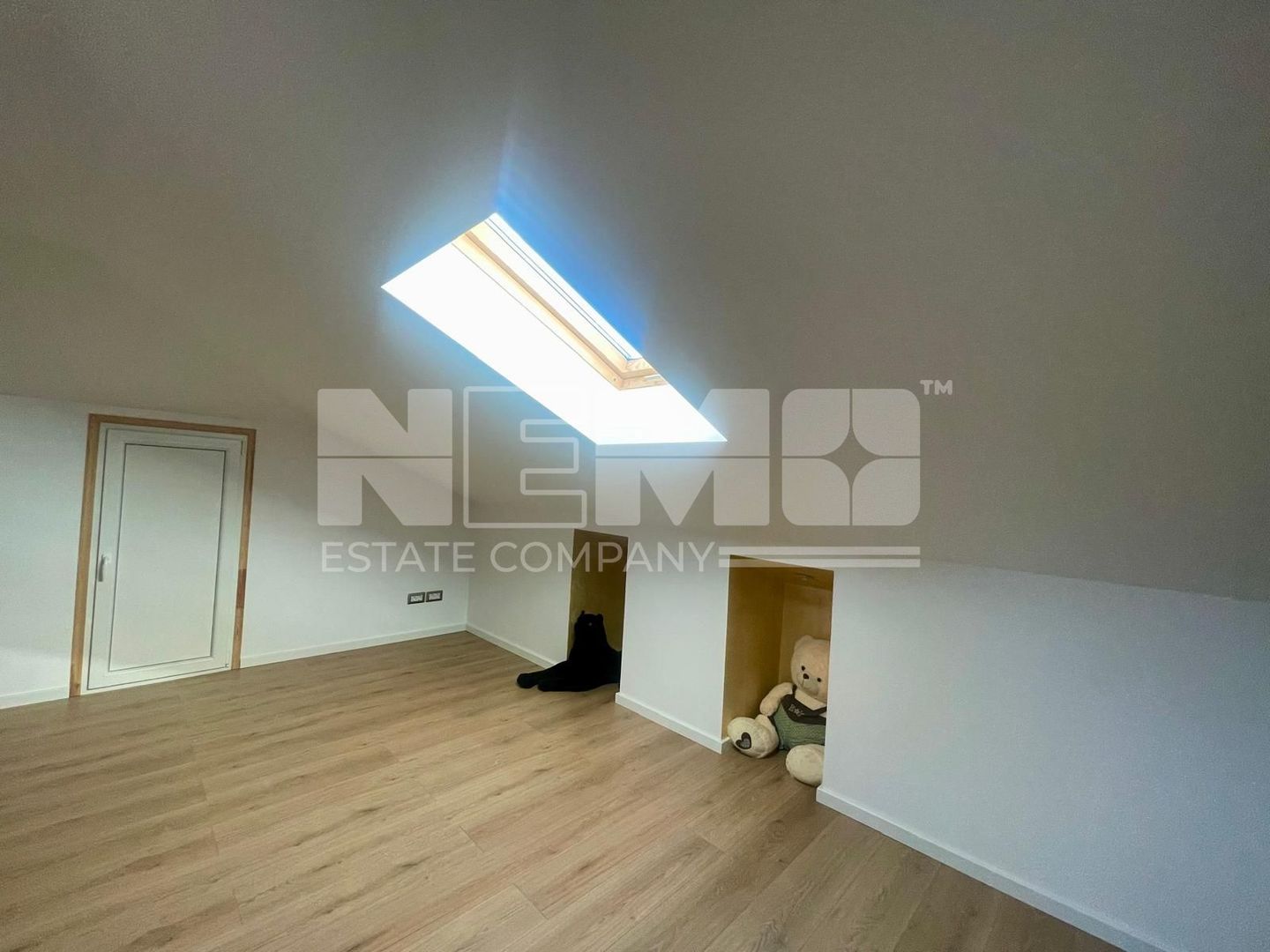 CASA MODERNA CU 4 CAMERE SI CURTE | 161 MP+48 MP ANEXA | VOLOVAT - Poză 14