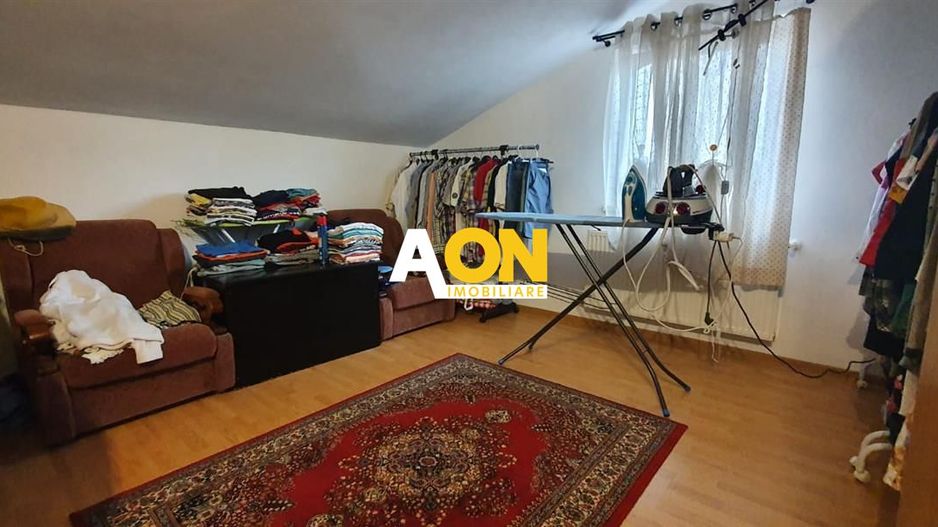 Casa 10 camere, 1000 mp teren, la asfalt, Barabant - Poză 18