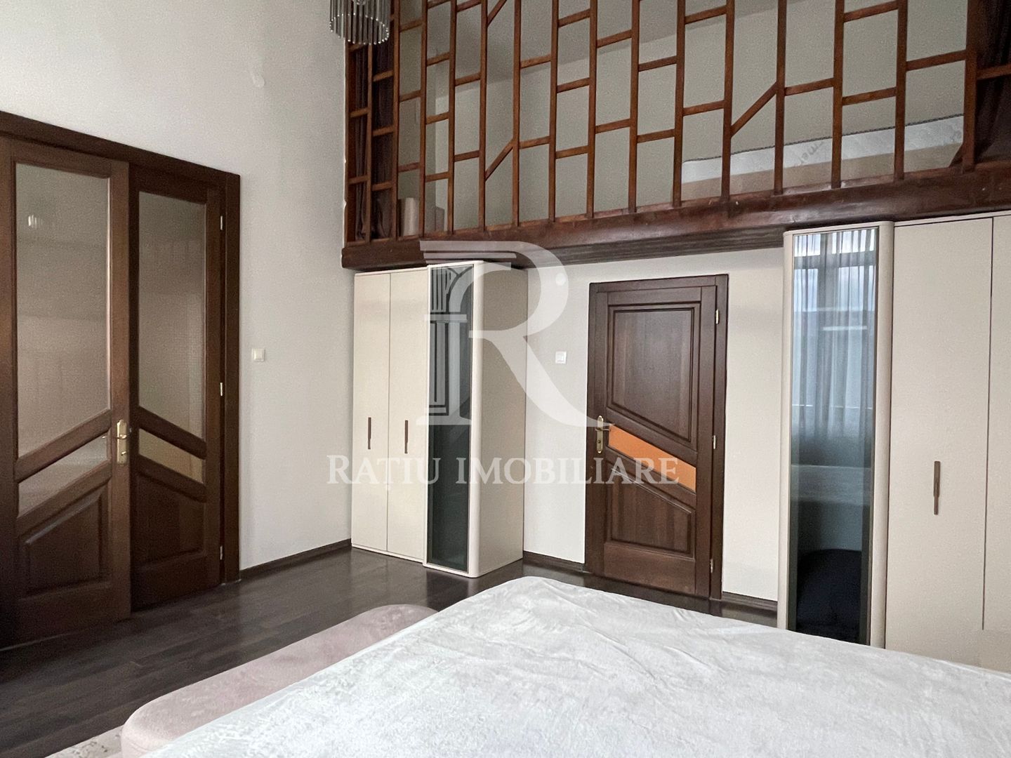 Proprietate Exclusivistă | Apartament la Casă | Ultracentral | Oradea - Poză 5