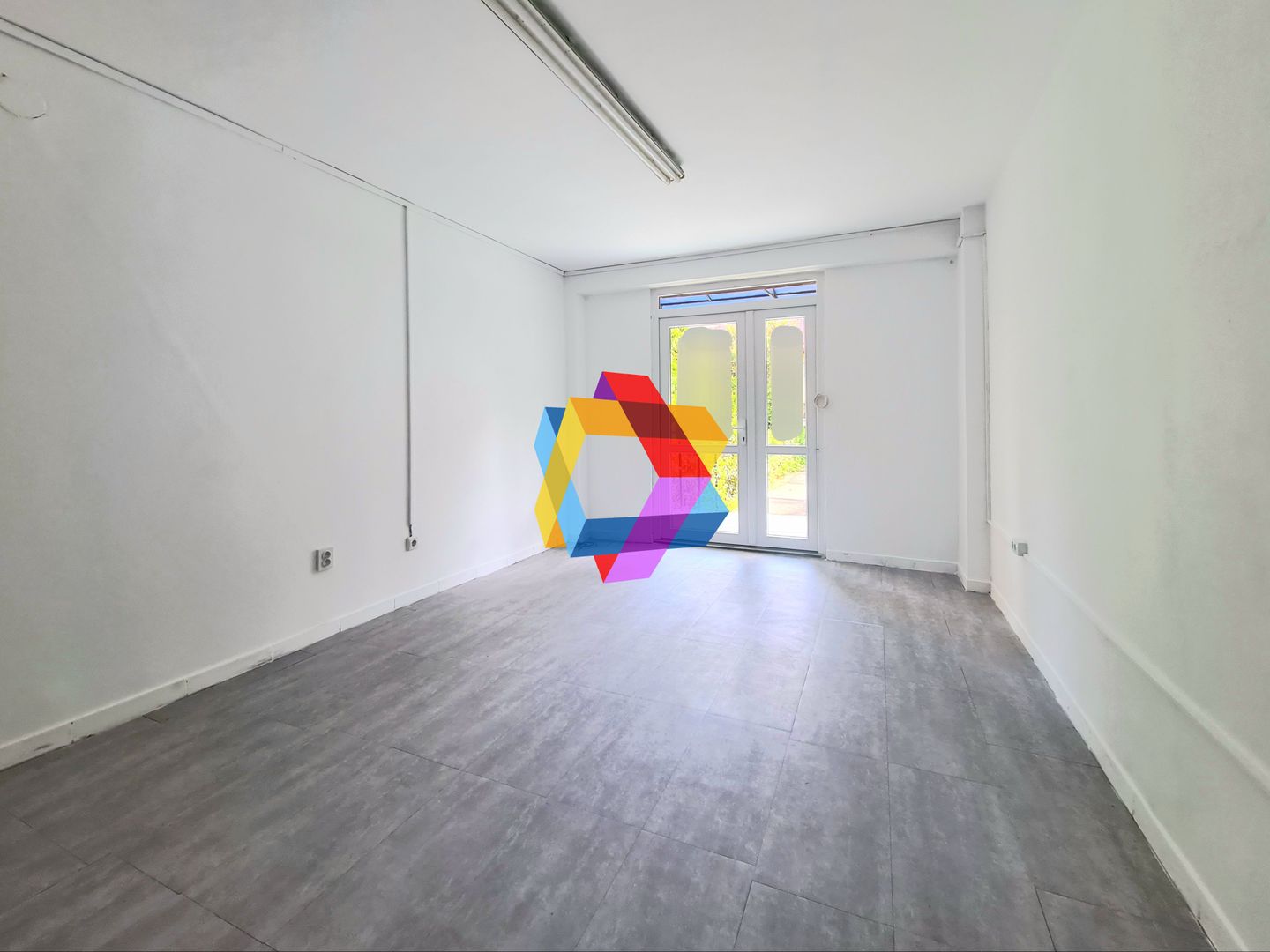 Spatiu comercial de închiriat Brasov - 55 mp # plus-imo.ro - Poză 2