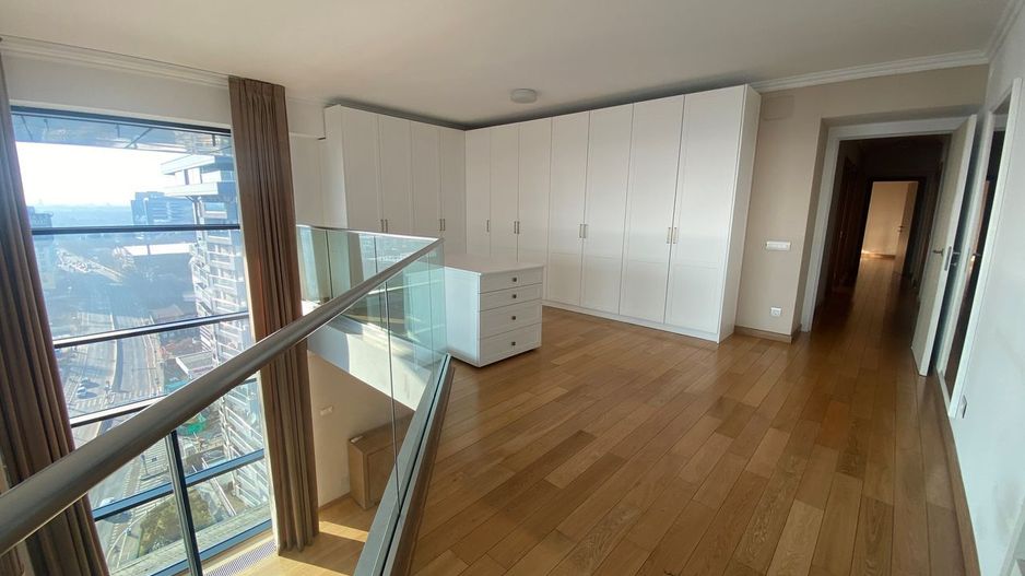 Duplex spectaculos 5 camere 266mp balcoane 32mp Pipera, Floreasca Nord - Poză 8
