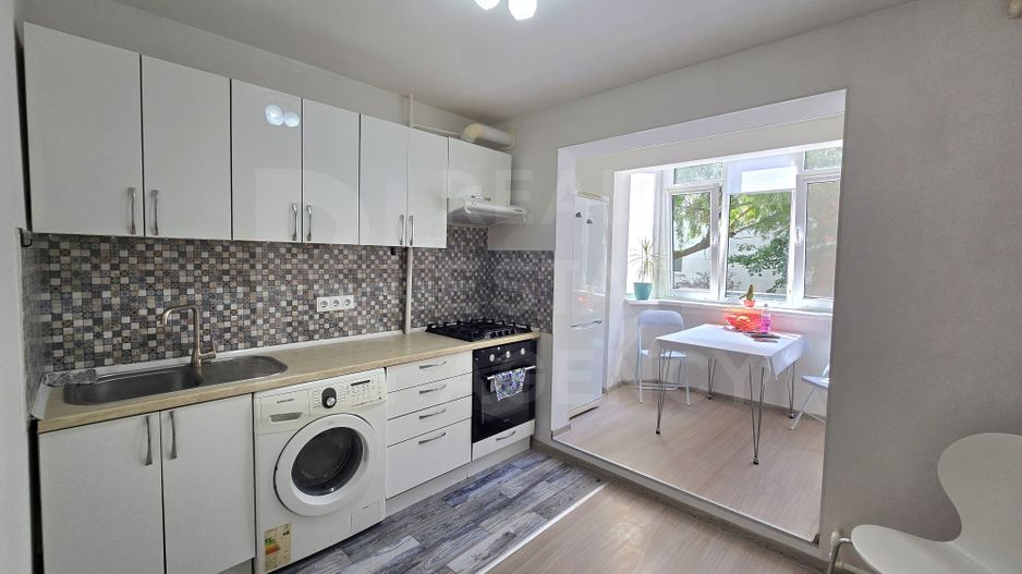 Vânzare, apartament 2 camere 55 mp, șos.   Balcani, Buiucani - Poză 1