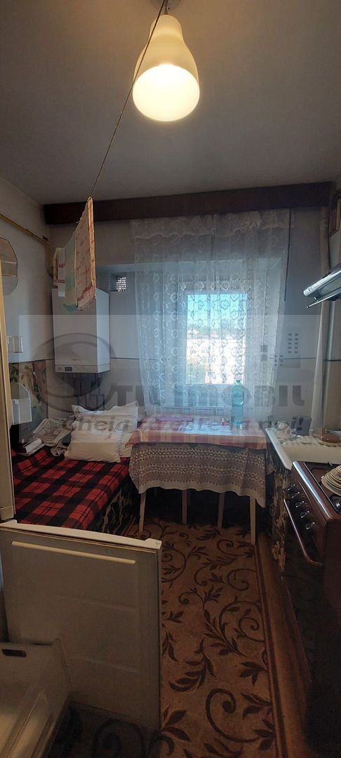 APARTAMENT 2 CAMERE DECOMANDAT PODU DE FIER 90000 EURO - Poză 10