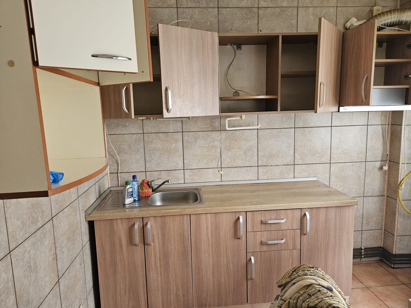 Inchiriere apartament 2 camere, Gavana zona Piata, stradal - Poză 5
