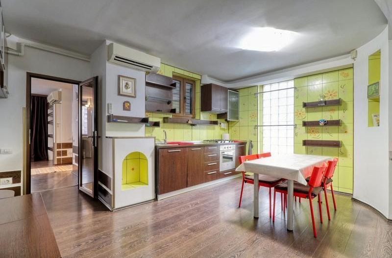 Ion Neculce | Apartament 5 camere în vilă monument - Poză 12