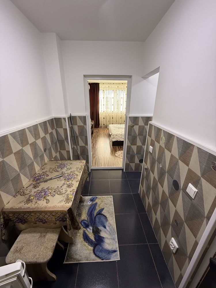 Garsoniera mobilata si utilata complet – Etaj 7/10 – Zona Faleza Dunarii - Poză 2