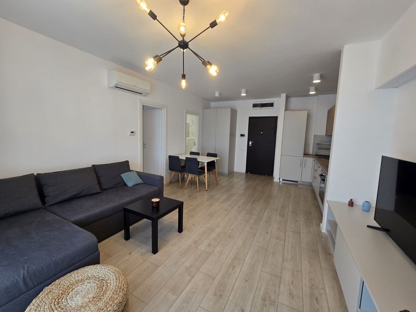 New Point Pipera | Etaj 6 | Încălzire în pardoseală | Parcare - Poză 2