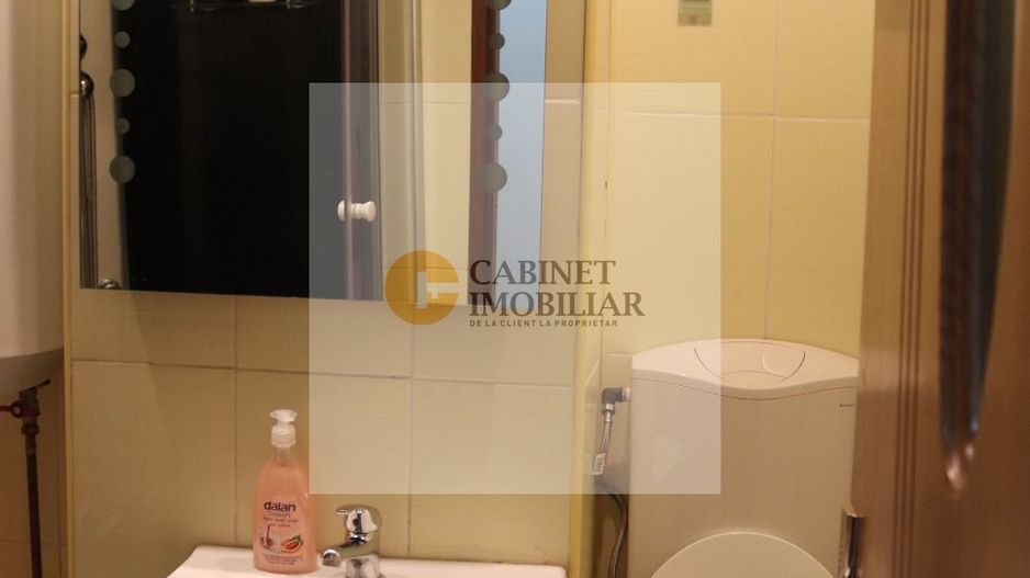 2 Camere - Hol Locuibil | Decomandat | 3/10 | Credit | M Lujer - 3 min - Poză 8
