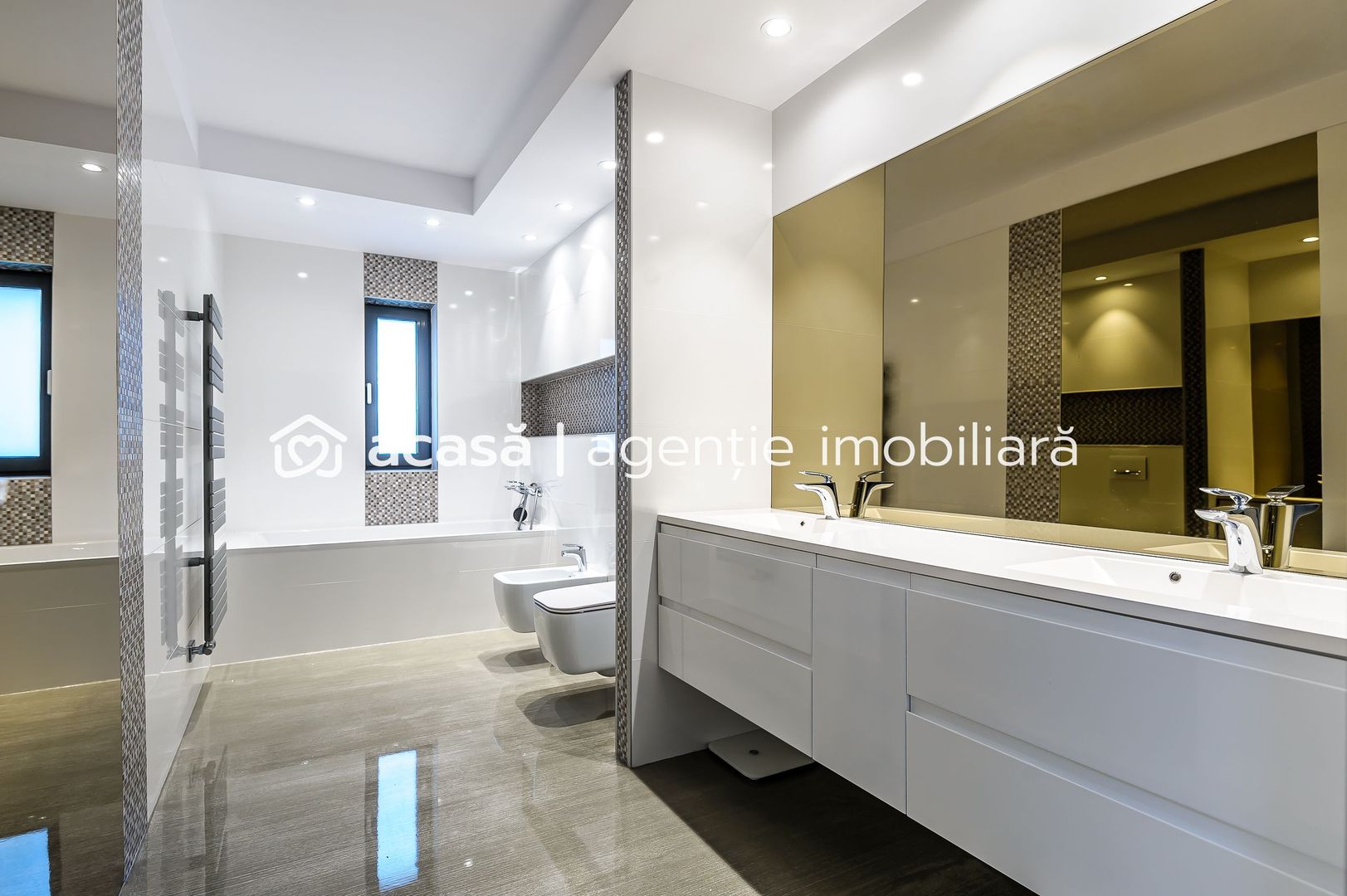 Vilă unică construită la sol - Poză 8