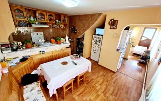 Casa moderna langa Taverna D"Amici | - Poză 4