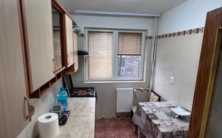 Apartament de închiriat 3 camere, 75 mp   zona Gorjului - Poză 8