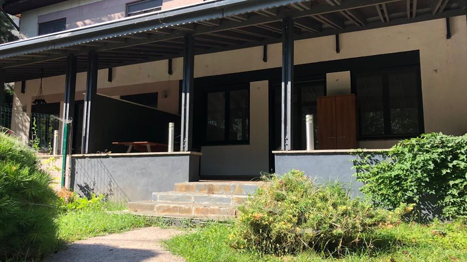 Vila 5 camere cu acces la lacul Baneasa | teren 400 mp - Poză 4