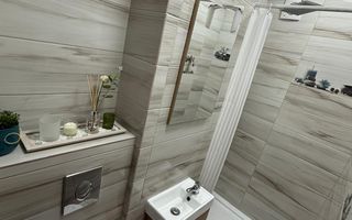 Apartament de lux cu 3 camere, vedere panoramică – zonă centrală - Poză 17