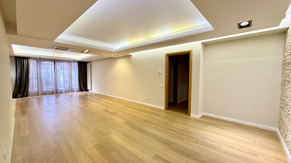 Apartament la parter,lux,spatios+terasa aflat in Aviatiei-Baneasa - Poză 1
