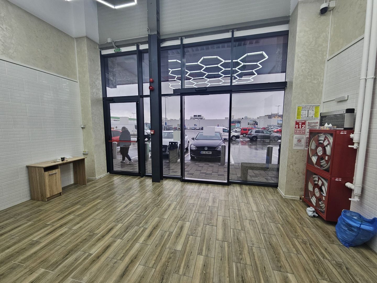 Spațiu comercial de închiriat – Shopping Park, Bd. Nicolae Bălcescu - Poză 2