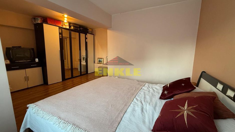 Închiriere – Apartament 3 camere mobilat utilat zona farmacia Anca - Poză 3