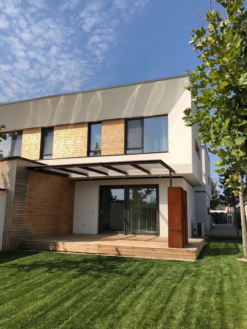 Un camin diferit , gandit pentru nevoile tale. - Poză 3