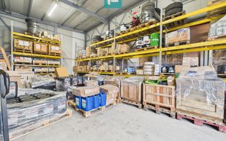 Clădire P+E cu birouri, hală si platformă Giarmata - Poză 4