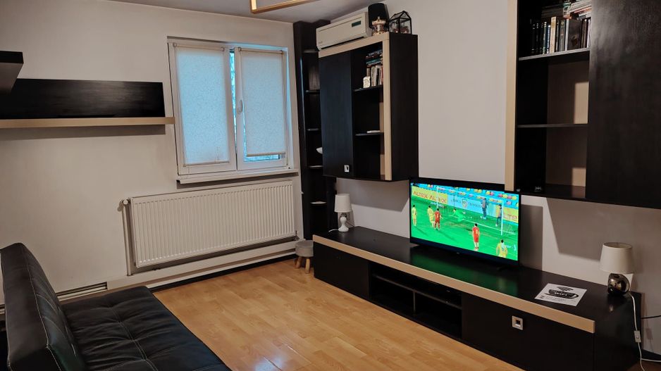 Inchiriez apartament 2 camere Micro21. - Poză 1