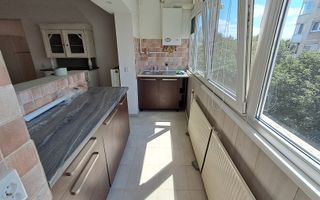 Apartament 3 camere decomandat | Etaj 4  | Zona Careiului - Poză 8