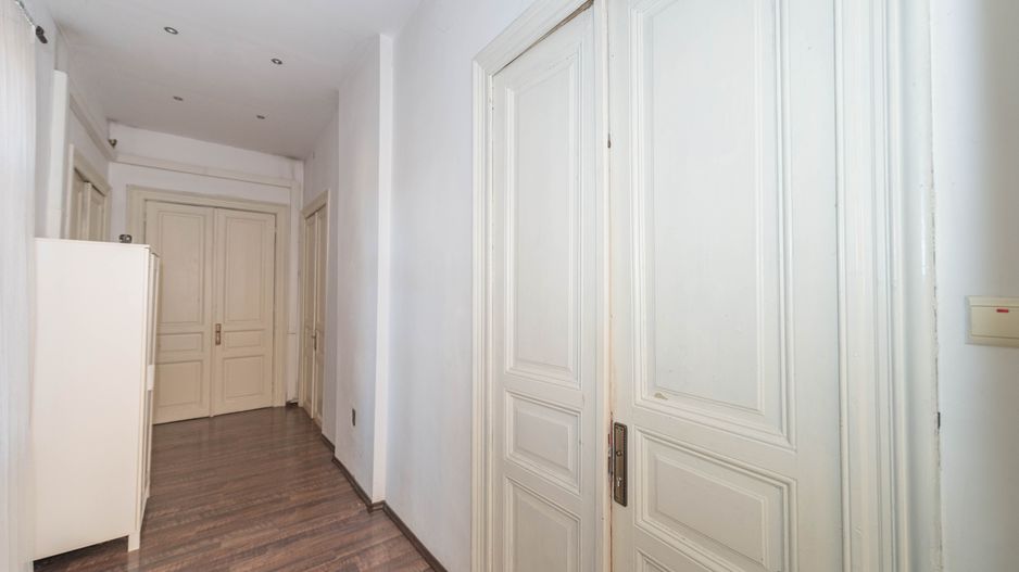 Apartament 3 camere de vanzare, in vila, 83 mp - Poză 13